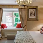 Hotel Schloessle - Small Luxury Of The World Tallinn