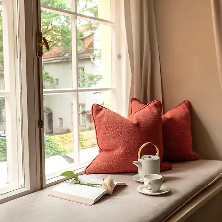 Hotel Schloessle - Small Luxury Of The World 5*
