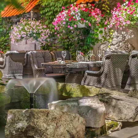 Schloessle - Small Luxury Of The World Hotell 5*