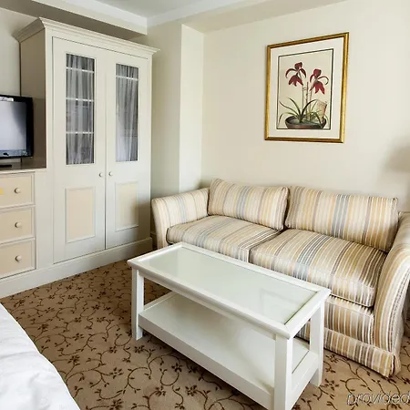 Hotel Schloessle - Small Luxury Of The World Tallin